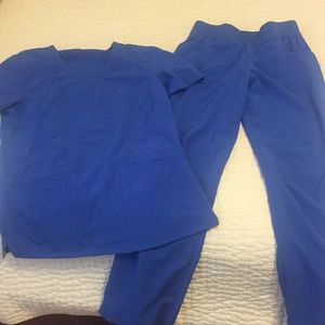Urbane performance scrubs